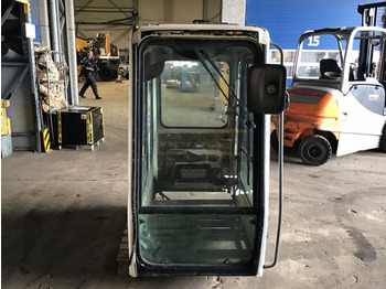 Cabina e interior LIEBHERR
