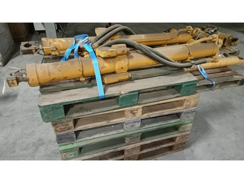 Cilindro hidráulico LIEBHERR