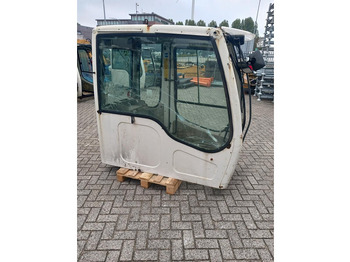 Cabina e interior LIEBHERR