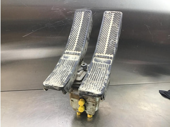Pedal LIEBHERR