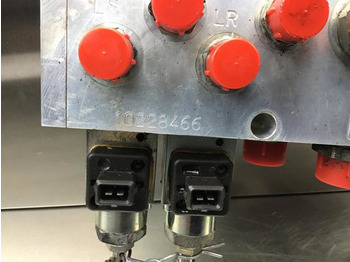 Recambio Liebherr Oil Pilot Valve: foto 5