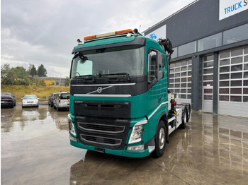 Camión forestal VOLVO FH 540
