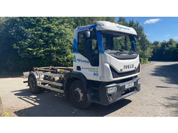 Camión portacontenedor de cadenas IVECO EuroCargo 140E