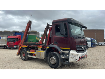 Camión portacontenedor de cadenas MERCEDES-BENZ Arocs