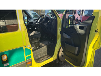 Ambulancia RENAULT MASTER 150.39: foto 5 Ambulancia RENAULT MASTER 150.39: foto 5