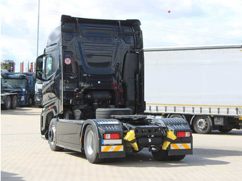 Cabeza tractora Ford F-MAX 12S, EURO 6, NAVIGATION: foto 5 Cabeza tractora Ford F-MAX 12S, EURO 6, NAVIGATION: foto 5