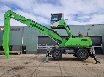 Manipulador de materiales SENNEBOGEN