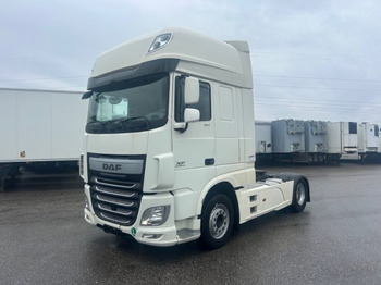 Cabeza tractora DAF XF 106 460