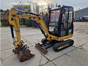 Miniexcavadora CATERPILLAR 301.7D