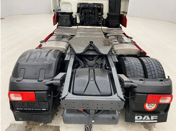 Cabeza tractora DAF XF105.530 Super Space Cab: foto 5