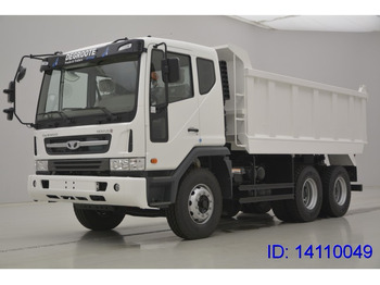 Camión volquete DAEWOO