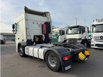 Cabeza tractora DAF XF 460 Spacecab Euro 6: foto 3