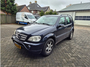 Coche MERCEDES-BENZ