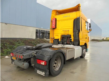 Cabeza tractora DAF XF 440: foto 5