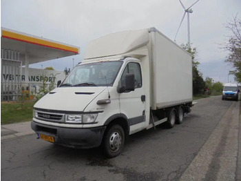 Furgoneta caja cerrada IVECO Daily