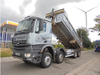 Camión volquete MERCEDES-BENZ Arocs