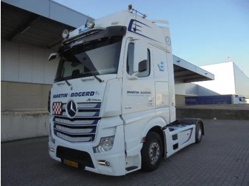 Cabeza tractora MERCEDES-BENZ Actros 1842