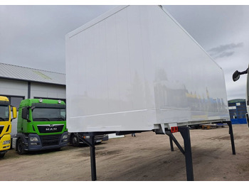 Caja cerrada Krone Kontener BDF 7,45m 18 palet: foto 3