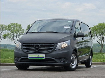 Furgoneta pequeña MERCEDES-BENZ Vito 111