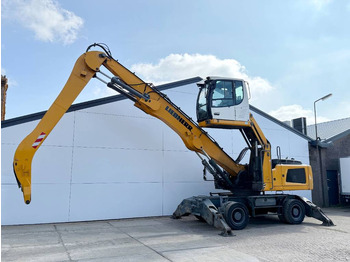 Manipulador de materiales LIEBHERR LH 30 M