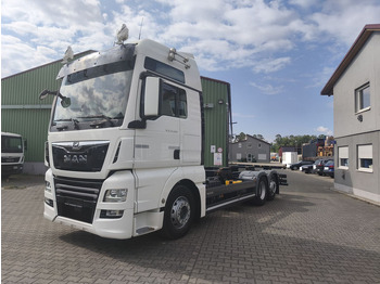 Camión chasis MAN TGX 26.460