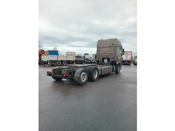 Camión chasis DAF XF 105.510 6x2: foto 4