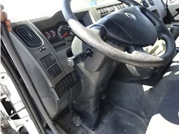 Camión caja cerrada Renault Midlum 270 dxi - manual gearbox / steel suspension lames: foto 4