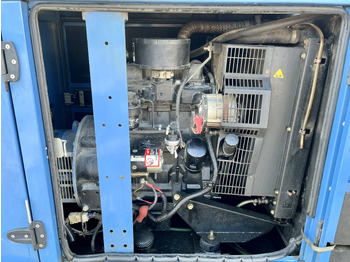 Generador industriale SDMO 33 kVa diesel John Deere: foto 3