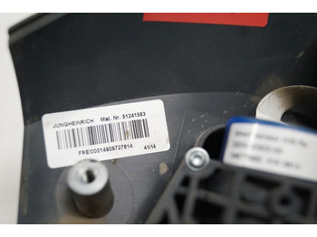 Sistema eléctrico para Equipo de manutención Jungheinrich 51241583 | Rijschakelaar control handle for ERE120-225 with folding: foto 3 Sistema eléctrico para Equipo de manutención Jungheinrich 51241583 | Rijschakelaar control handle for ERE120-225 with folding: foto 3