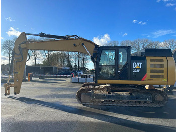Excavadora de cadenas CATERPILLAR 323FL