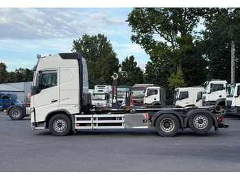 Camión multibasculante Volvo FH 540 / 6x2/  HIAB XR21SL56 Hakowiec / Euro 6 / Automat / Zawieszenie: Pneumatyczne / Retarder: foto 3 Camión multibasculante Volvo FH 540 / 6x2/  HIAB XR21SL56 Hakowiec / Euro 6 / Automat / Zawieszenie: Pneumatyczne / Retarder: foto 3