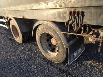 Remolque agrícola Lipe 81 mottinen ketjupurku kärry, rautajouset: foto 4 Remolque agrícola Lipe 81 mottinen ketjupurku kärry, rautajouset: foto 4