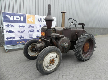 Tractor LANZ BULLDOG