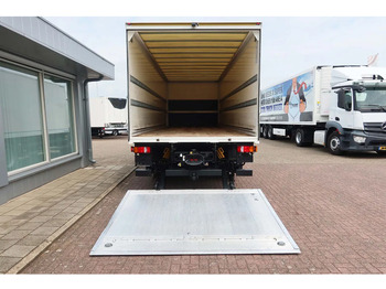 Camión caja cerrada MAN 26.320 TGM Bak+Klep stuur lift as Bar klep 2.000 kg: foto 4