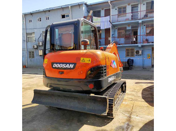 Excavadora de cadenas Awesome Performance Korea Imported Small Scale Used Doosan Dh60 Excavator in Shanghai: foto 5