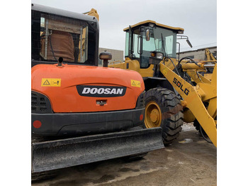 Excavadora de cadenas DOOSAN DX60