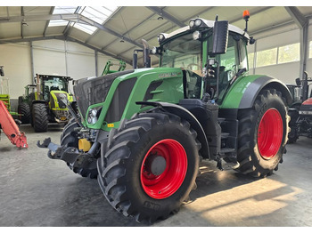Tractor FENDT 828 Vario