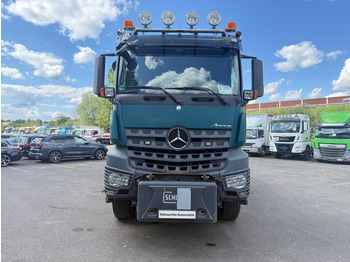Camión volquete MERCEDES-BENZ Arocs