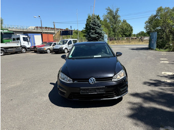 Sedan VOLKSWAGEN