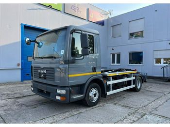 Camión de basura MAN TGL 12.180