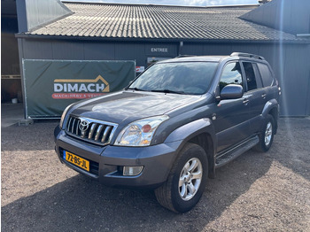 Coche TOYOTA Land Cruiser