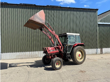 Tractor INTERNATIONAL
