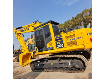 Excavadora de cadenas KOMATSU PC220