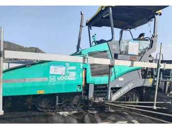 Pavimentadora de asfalto VÖGELE