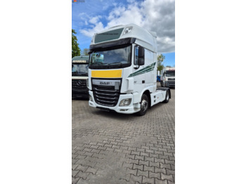Cabeza tractora DAF XF 460