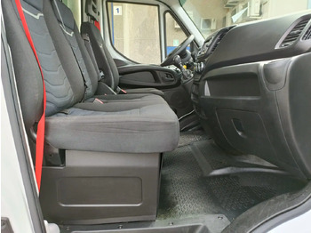 Furgoneta IVECO DAILY 35C16 3.0L: foto 4
