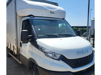 Furgoneta con lona IVECO Daily 35c16
