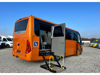 Minibús IVECO Daily