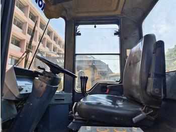 Cargadora de ruedas KOMATSU WA470-3: foto 5
