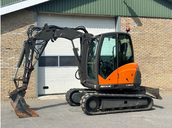 Miniexcavadora MECALAC